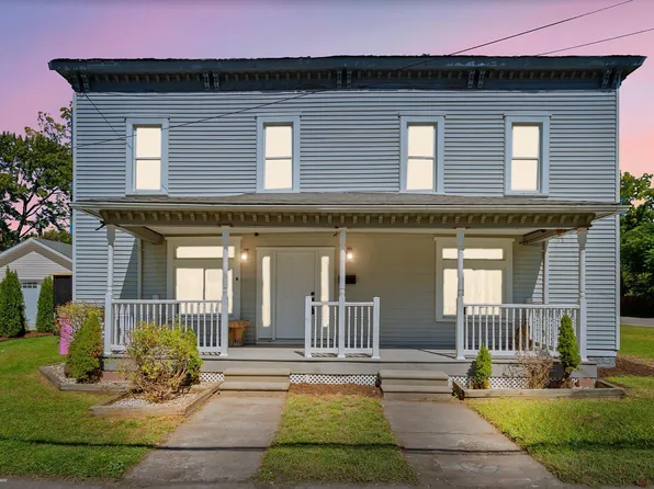 402 Mill St, Algonac, MI 48001
