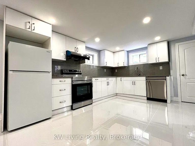 311 Boisdale Ave #BASEMENT — Photo 7