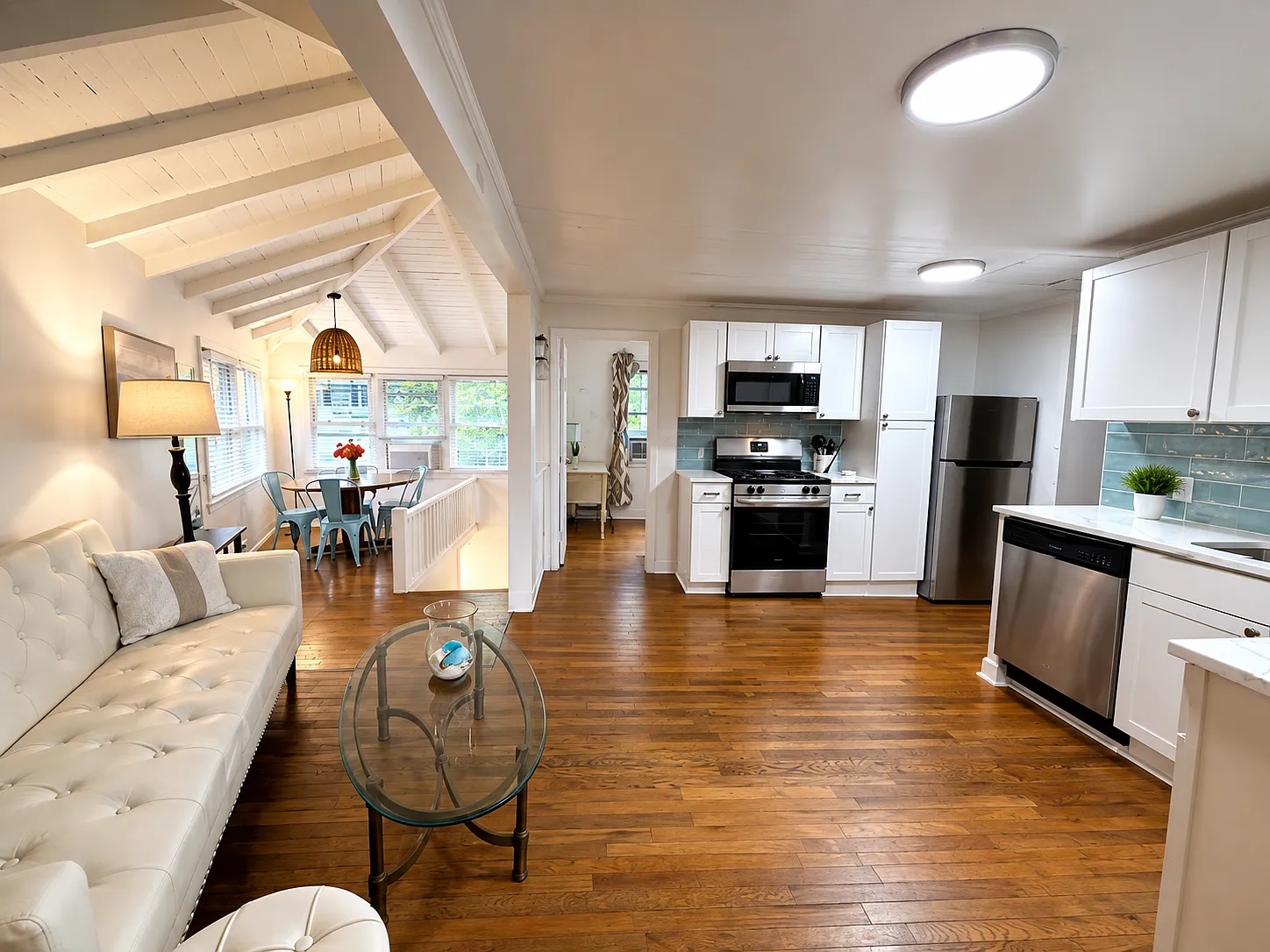 934 Fairfield Beach Rd — Photo 4