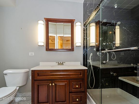 5th image of 7446 N Damen Ave APT 2S