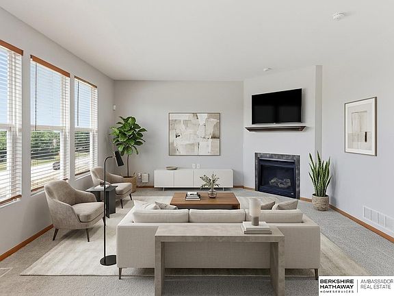 3rd image of 3922 S 191st Ave
