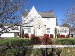 213 W H St, Elizabethton, TN 37643