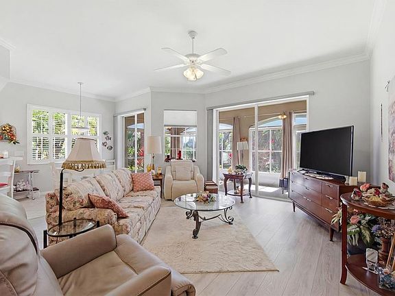 2nd image of 4000 Ibis Way Unit 101