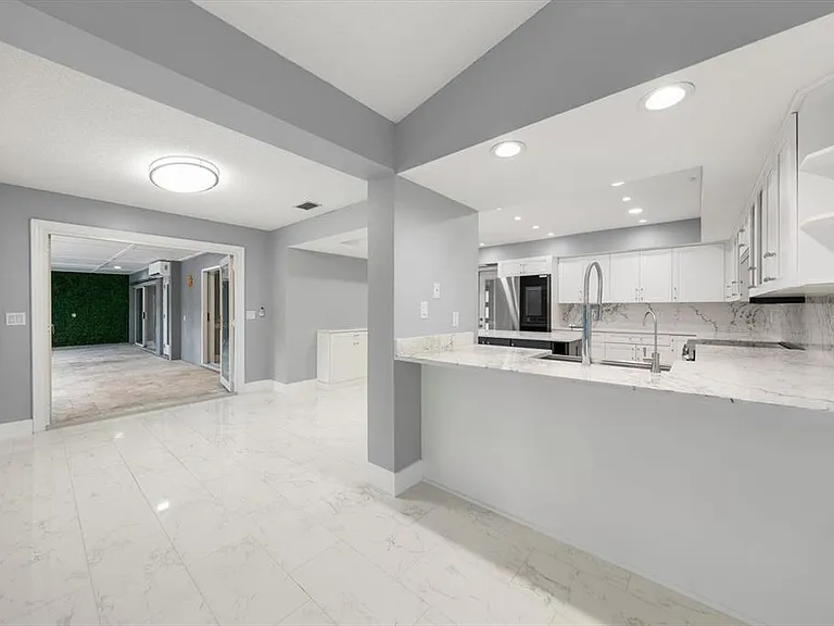 13903 Oberlin Manor Way — Photo 18