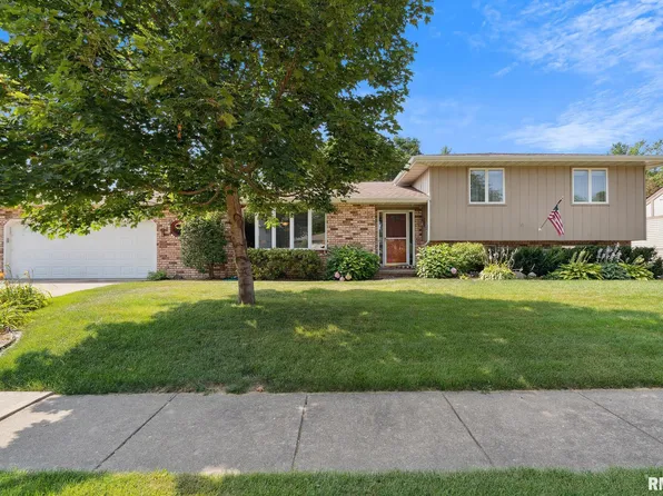 612 Taylor St, Morton, IL 61550