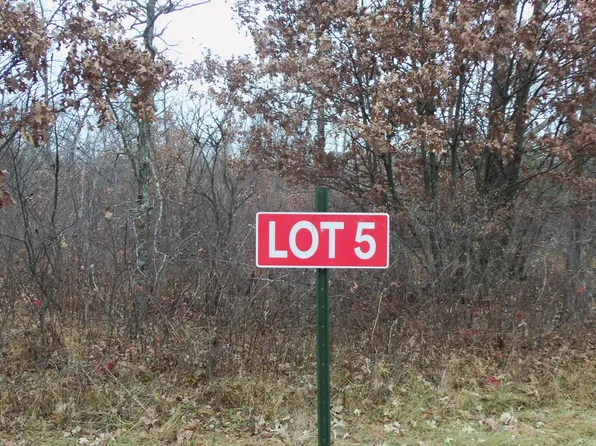 5 Twin Oaks Trl, Grantsburg, WI 54840