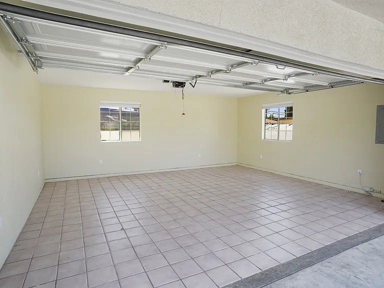 10561 El Dorado Ave — Photo 18