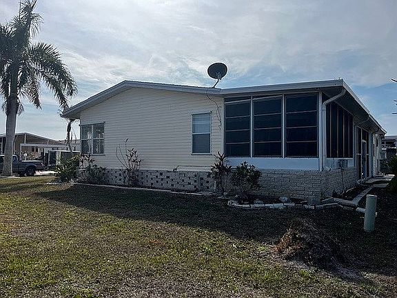 3rd image of 701 Aqui Esta Dr #220