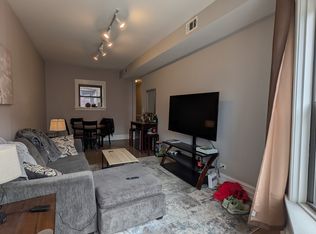 2937 N Clark St APT 3N, Chicago, IL 60657