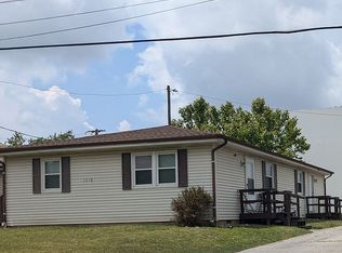 1218 Orchard Rd, Bloomington, IL 61704