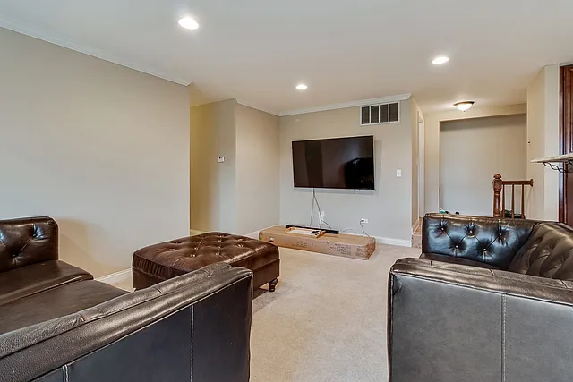 961 Cross Creek Dr N #2A — Photo 3