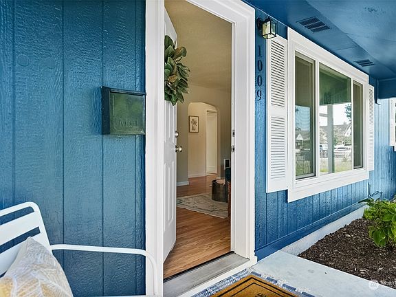 3rd image of 1009 S Trafton Street