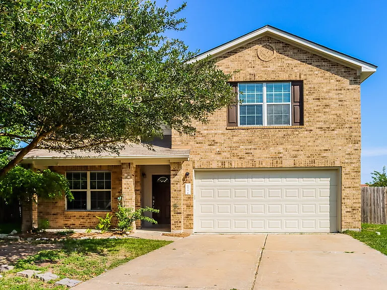 175 Meadowlark Ln — Photo 1