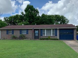 215 Camellia Dr, Prattville, AL 36067
