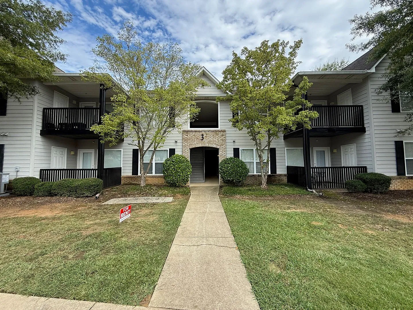 Southern Edge Condo - Close to Campus — Photo 1