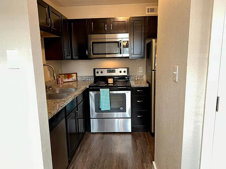 Residences at Lakeshore — Photo 1