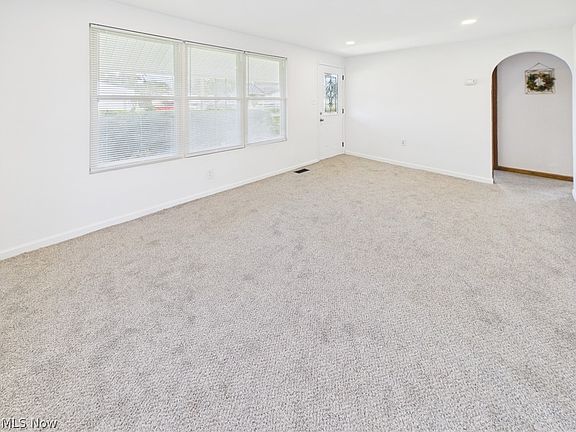 3rd image of 918 18th St