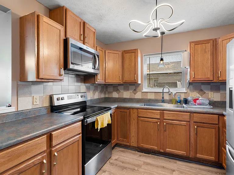 1113 Weaver Ct — Photo 8
