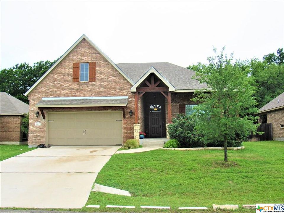 1st image of 220 Chering Dr