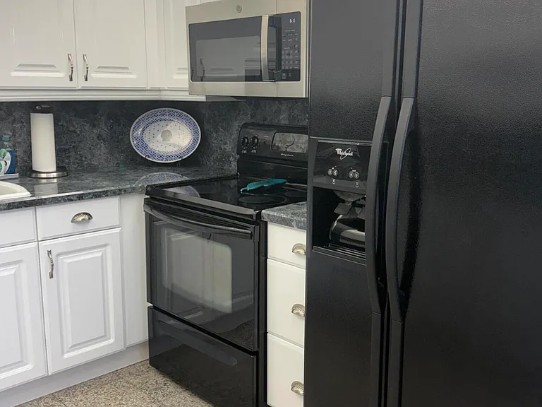 146 Somerset H #146-H — Photo 23