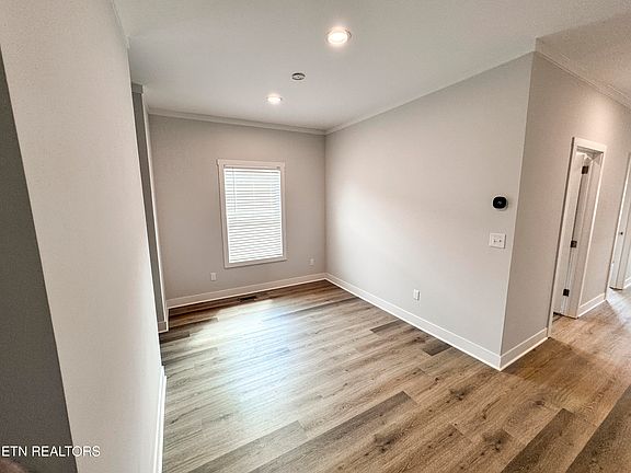 5th image of 3725 Crimson Clover Ln