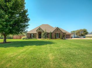 7941 N Richland Rd, Yukon, OK 73099