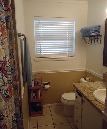 5th image of 4405 Erie Dr