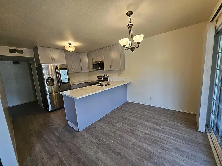 5154 Greenberry Dr — Photo 10