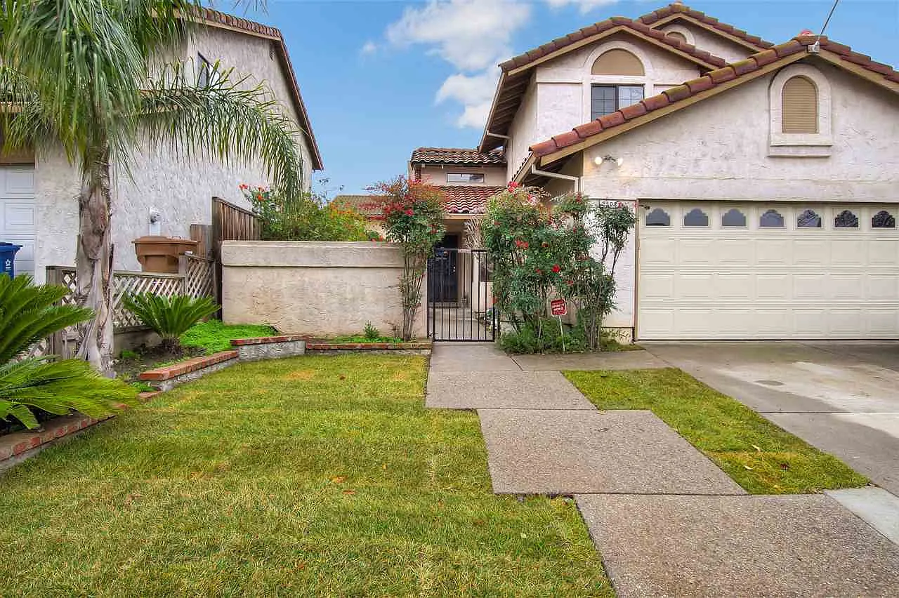 2508 Roca Dr photo 1