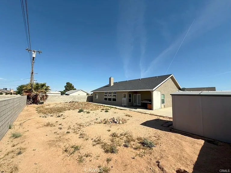 9425 Evelyn Ave — Photo 2