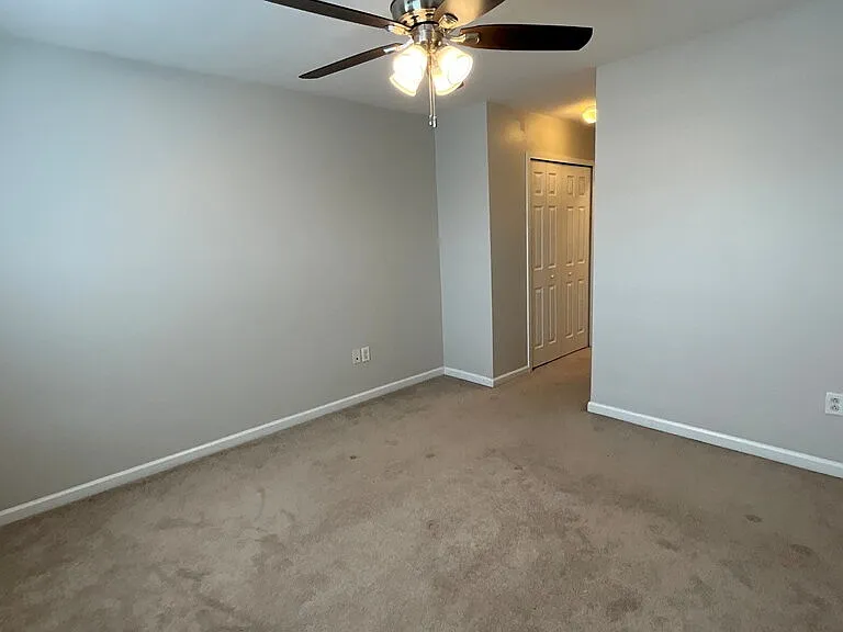 214 Sonata Cir — Photo 35