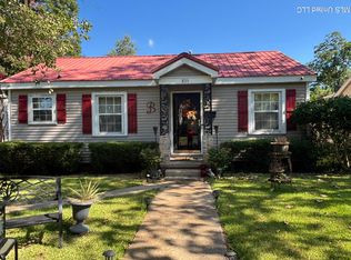 835 Catalpa St, Clarksdale, MS 38614