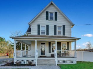 905 Adelphia Rd, Freehold, NJ 07728