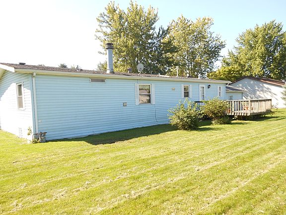 2nd image of 206 Meadowlark Ln