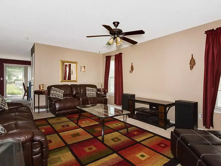 6839 Squirrels Foot Ct — Photo 4