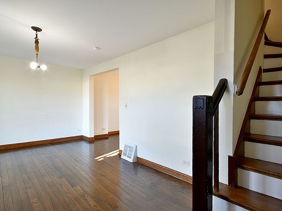 5th image of 1683 Stockton Ave