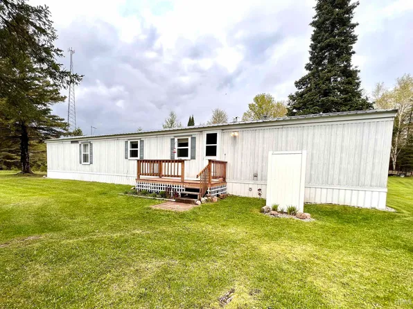 7836 38th Rd, Rapid River, MI 49878