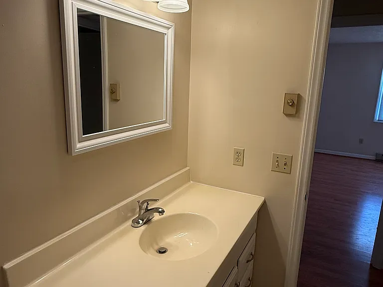 1180B Brown St NE #B — Photo 10