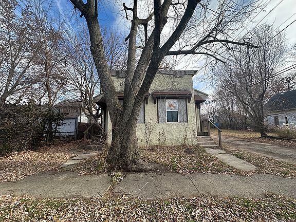 5th image of 445 N Tacoma Ave