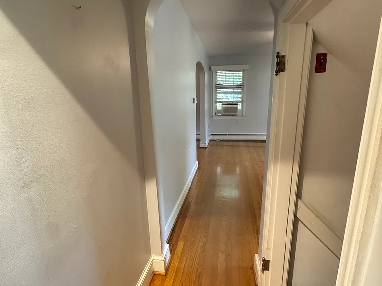305 W Leicester St — Photo 7