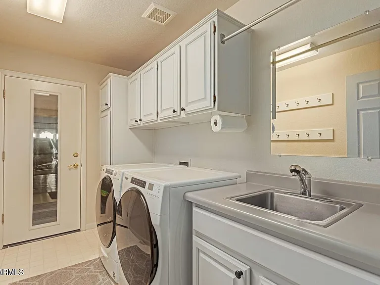 10929 E Spring Creek Rd — Photo 15