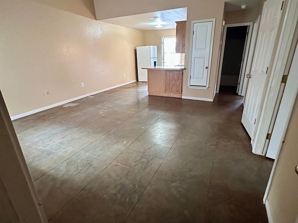 1st image of 817 Willowood #817