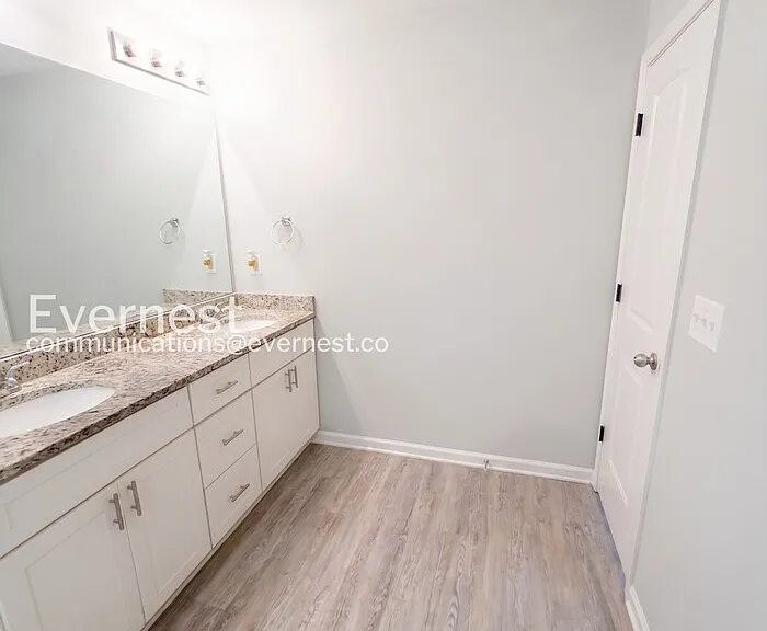 5328 Hanover St — Photo 6