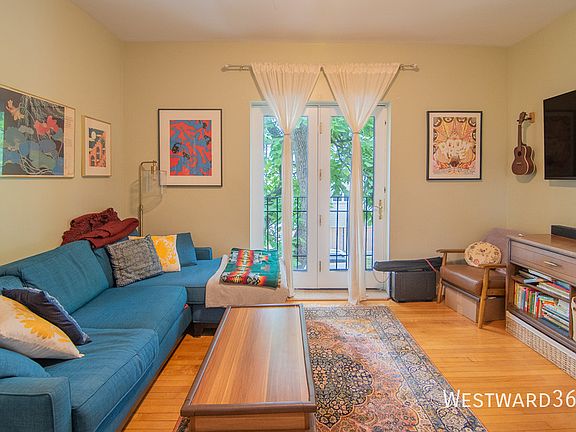 2nd image of 2920 W Schubert Ave #2