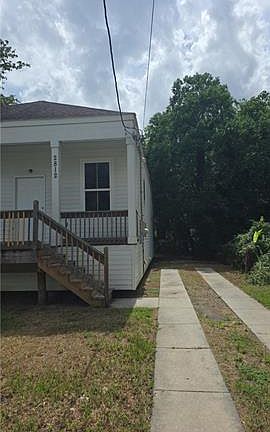 2nd image of 2812 Spain St