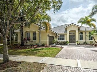 1194 Peregrine Way, Weston, FL 33327