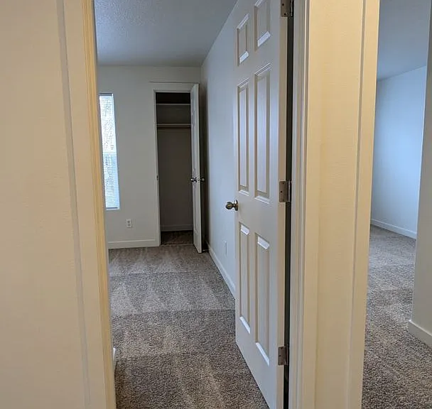 Halsey East Townhomes — Photo 73