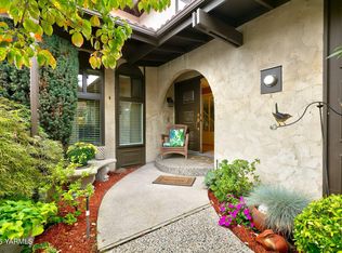 2 Crest Cir #2, Yakima, WA 98908