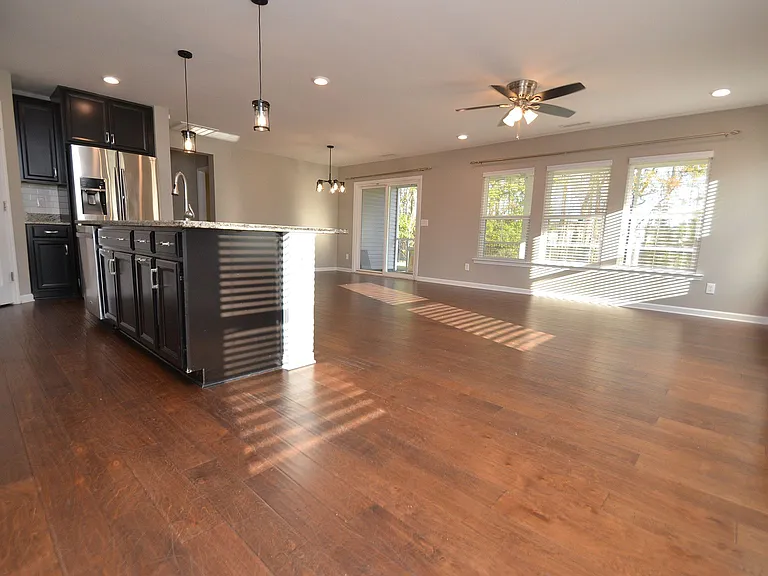 104 N Harrison Place Ln — Photo 4