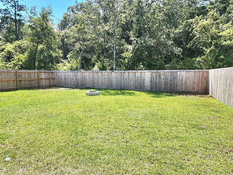 5379 Peach Dr — Photo 23